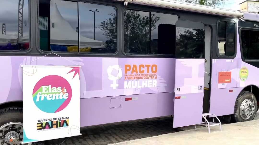 Camacã:  Prefeitura recebeu o Ônibus Lilás e a comunidade foi beneficiada